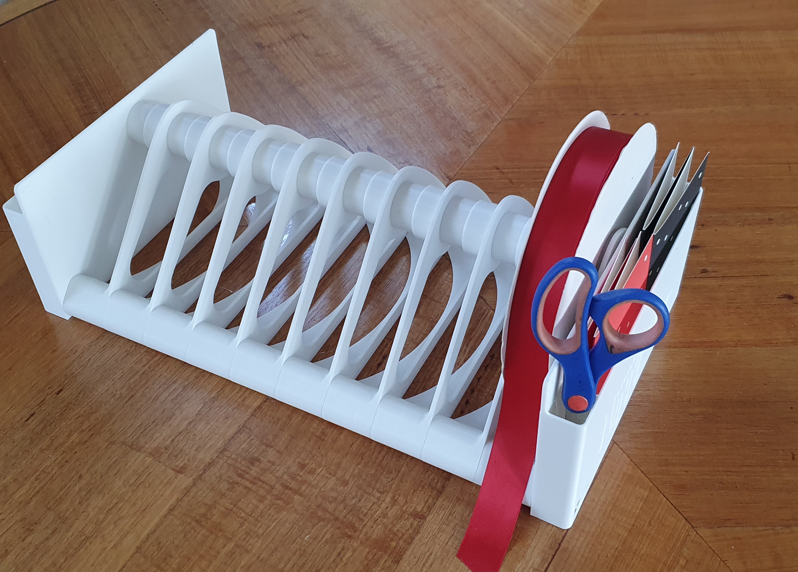 Ribbon holder